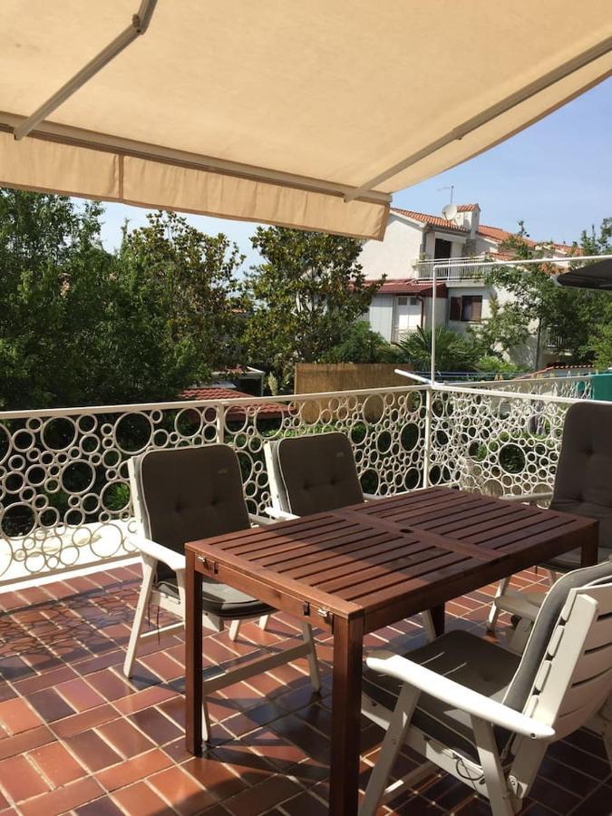 Domic ,Two Bedrooms Whit Large Terrace Njivice Exterior photo